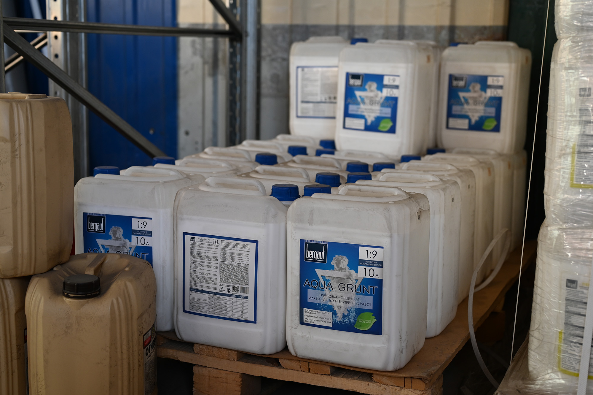 Грунтовки для бетона и кирпича - сильное повышение адгезии!