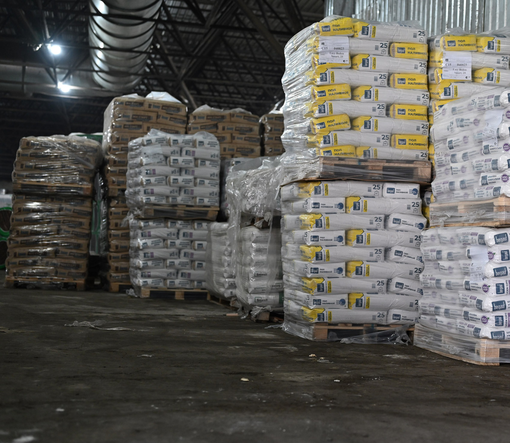 Широкий ассортимент сухих смесей